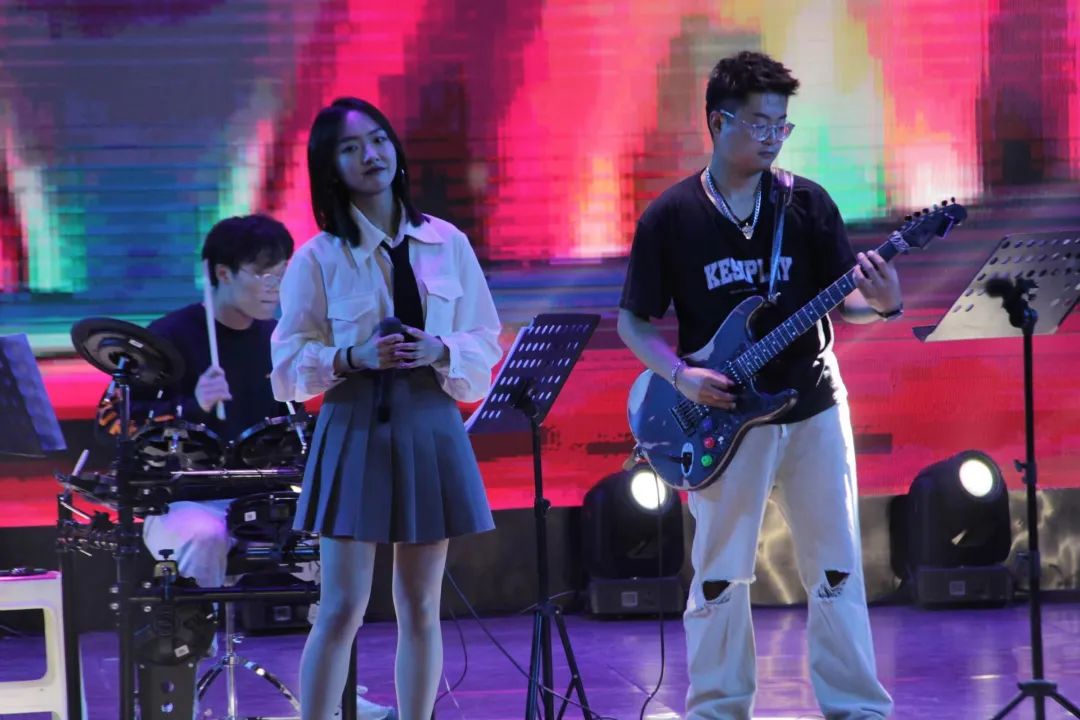 f93723ddd2024b67934a69638240b1fe.jpg f93723ddd2024b67934a69638240b1fe.jpg